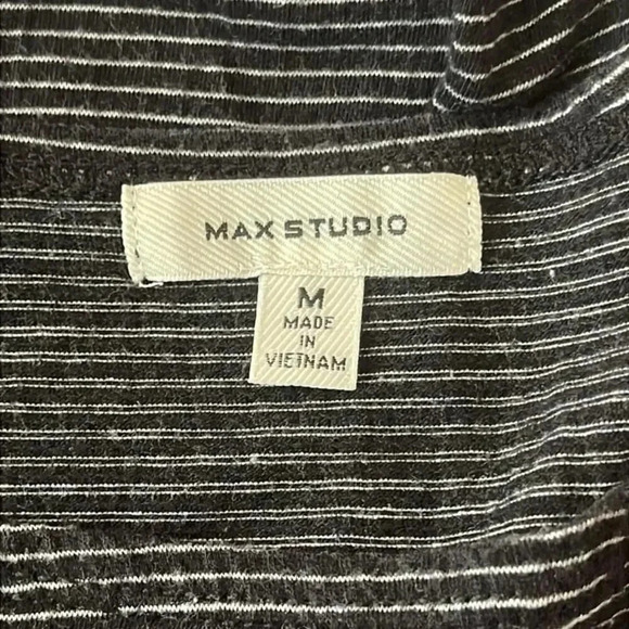MAX STUDIO Striped Tie Front Sleeveless Shirt Black White Size Medium - Picture 4 of 5
